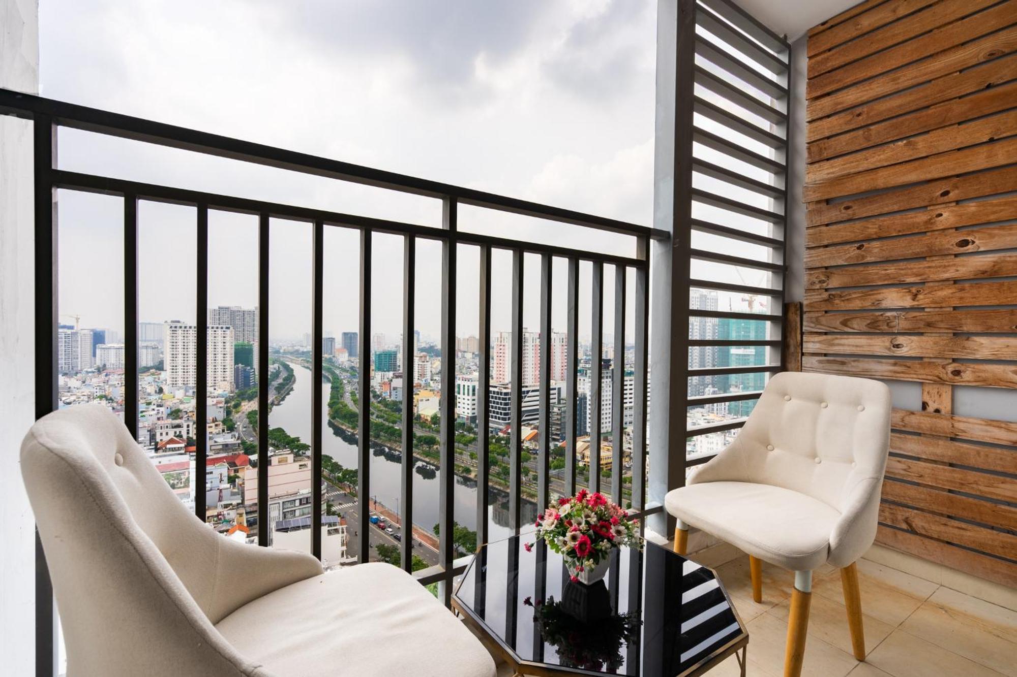 Goby Home In Rivergate Luxury Apartment - Near Ben Thanh Market Ho Chi Minh City Exterior photo